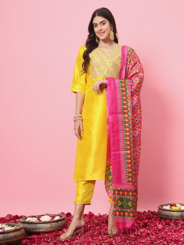 VP 9532 Y Women Kurta and Trousers Pant Set
